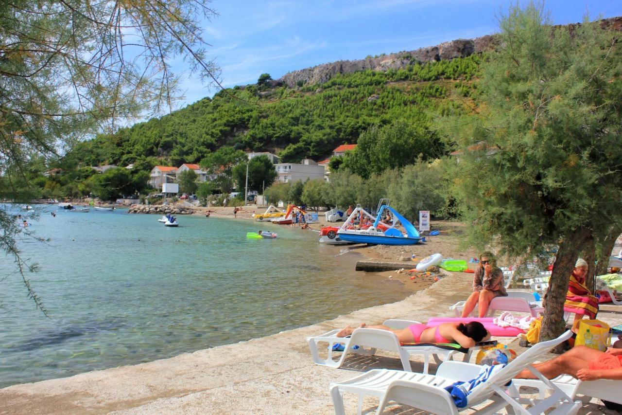 Apartments By The Sea Duce, Omis - 2992 Dugi Rat Bagian luar foto
