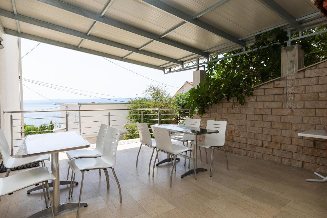 Apartments By The Sea Duce, Omis - 2992 Dugi Rat Bagian luar foto