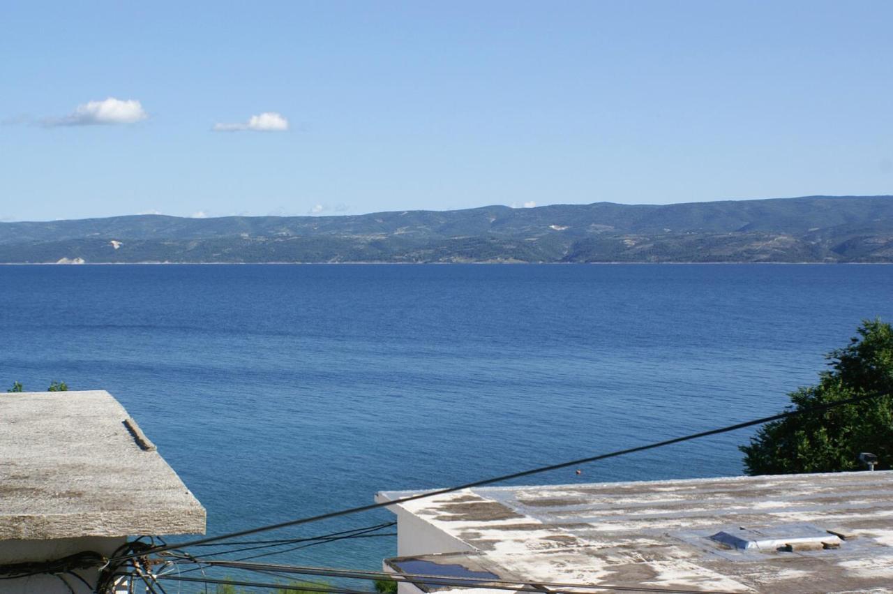 Apartments By The Sea Duce, Omis - 2992 Dugi Rat Bagian luar foto