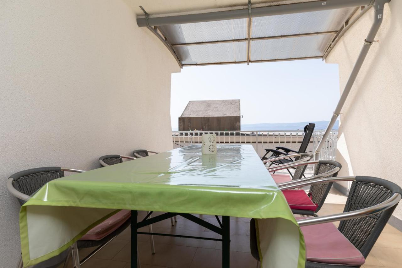 Apartments By The Sea Duce, Omis - 2992 Dugi Rat Bagian luar foto