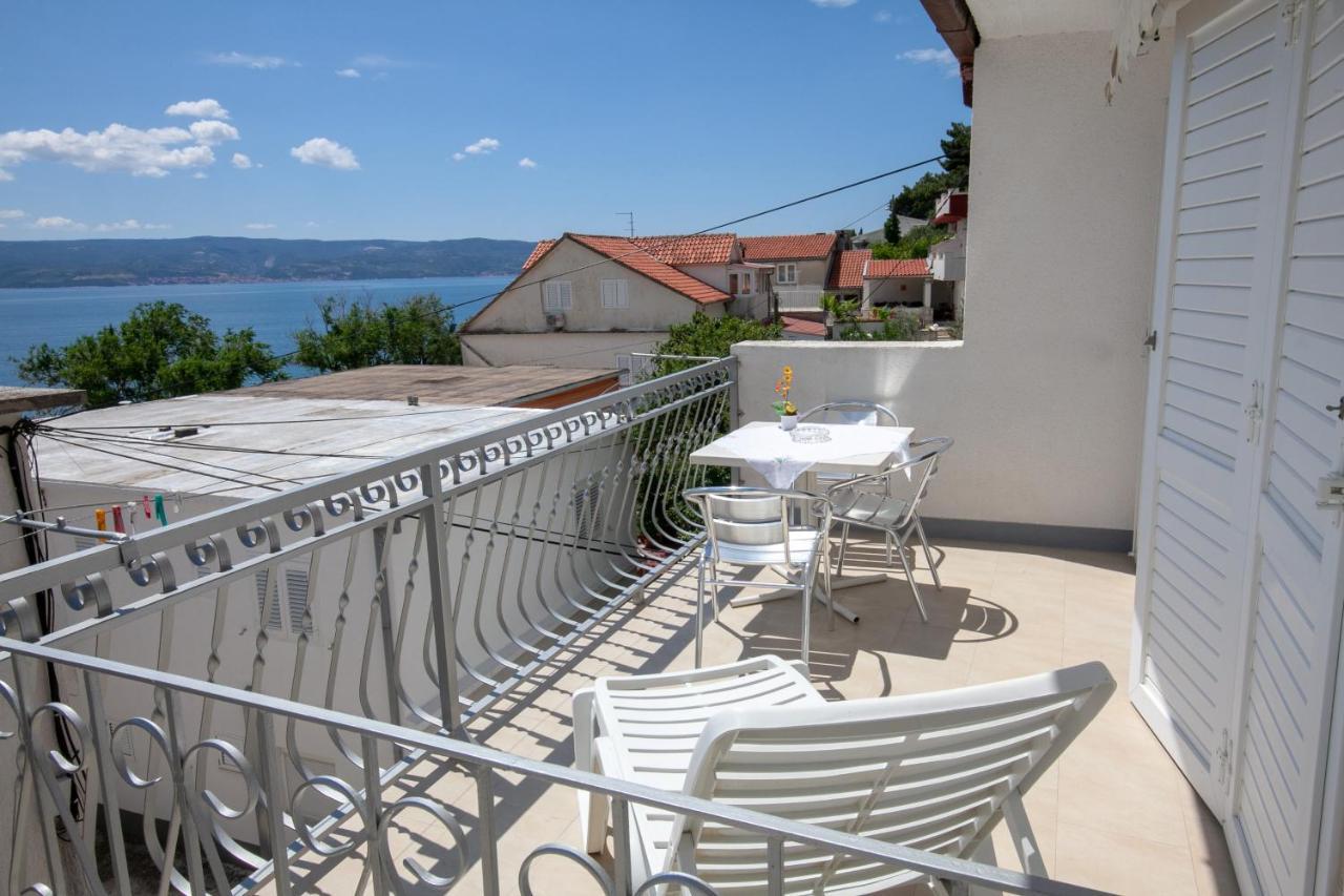 Apartments By The Sea Duce, Omis - 2992 Dugi Rat Bagian luar foto